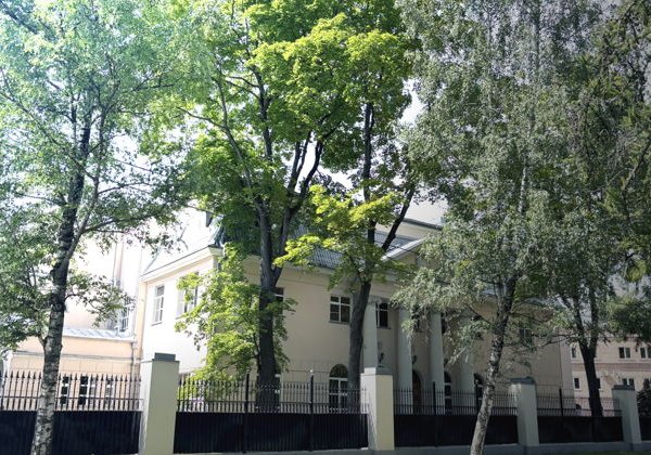Прогулка по Петровскому парку: через тернии к звездам - фото 2