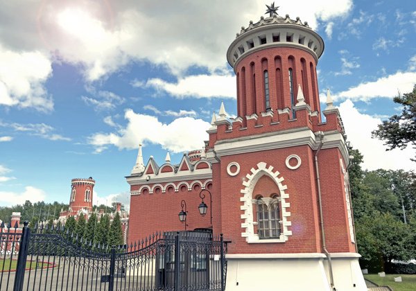 Прогулка по Петровскому парку: через тернии к звездам