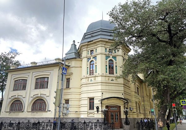 Экскурсия по Петровскому парку: остатки прежней роскоши и тайны эпох - фото 2