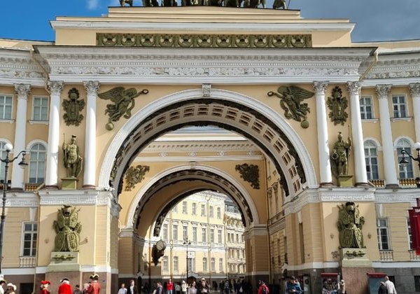 Обзорная автомобильная экскурсия по Санкт-Петербургу с остановками - фото 3