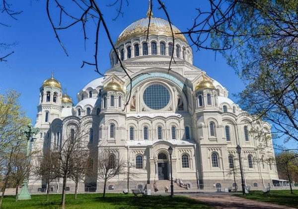 Индивидуальная экскурсия на автомобиле в Кронштадт - фото 1