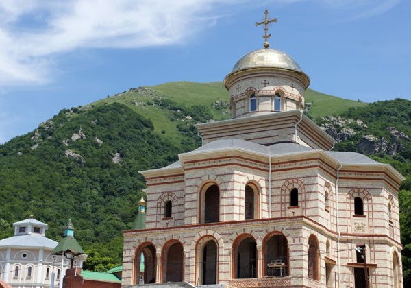 Второ-Афонский и Свято-Георгиевский монастыри: экскурсия к святыням КМВ - фото 2