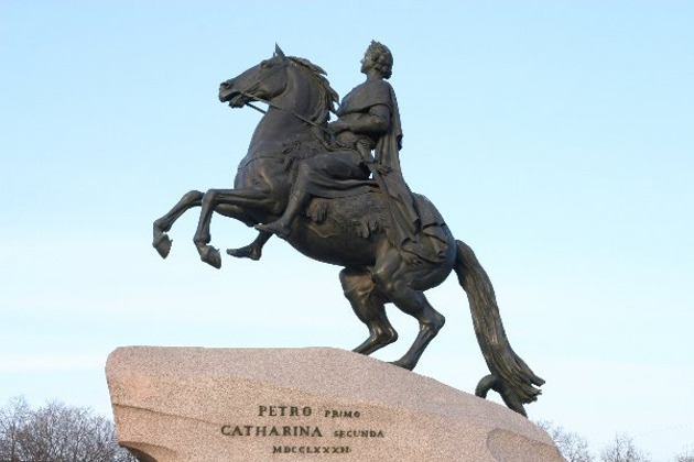 Личная прогулка по мифам и преданиям Северной столицы