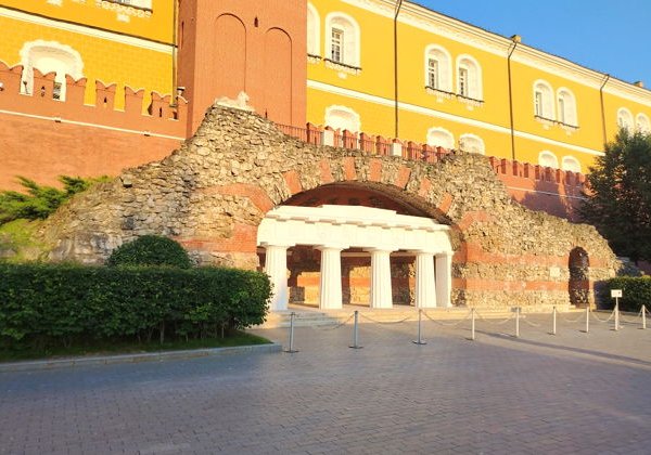 Красная площадь: легенды, символы и тайны сердца Москвы - фото 4