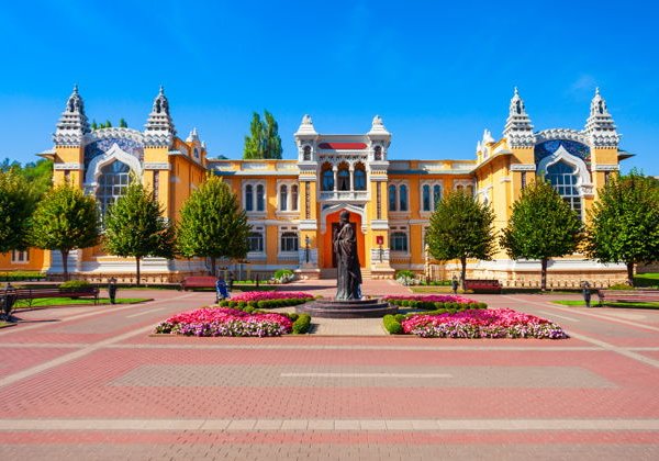 Кисловодск с высоты: обзорная экскурсия и Замок Коварства и Любви - фото 1