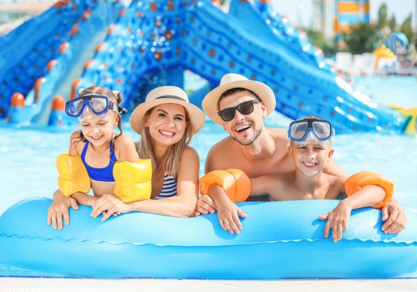 Билет в аквапарк «Wild Wild Wet»: горки, семейный отдых и развлечения