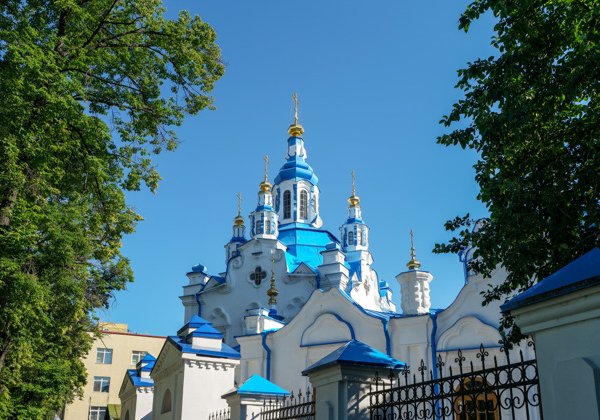 Семь оазисов тишины и покоя: монастыри, церкви и кафедральный собор