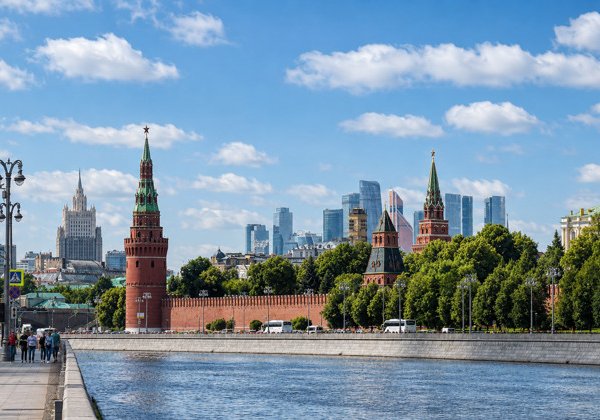 Москва за один день: большая обзорная экскурсия с теплоходной прогулкой