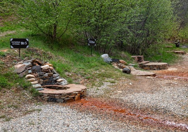 В Долину нарзанов из Пятигорска: вода, горы и заброшенный замок - фото 4