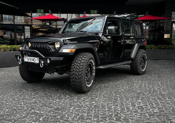 Минск без крыши: Городской экстрим на культовых Jeep Wrangler Cabrio - фото 4