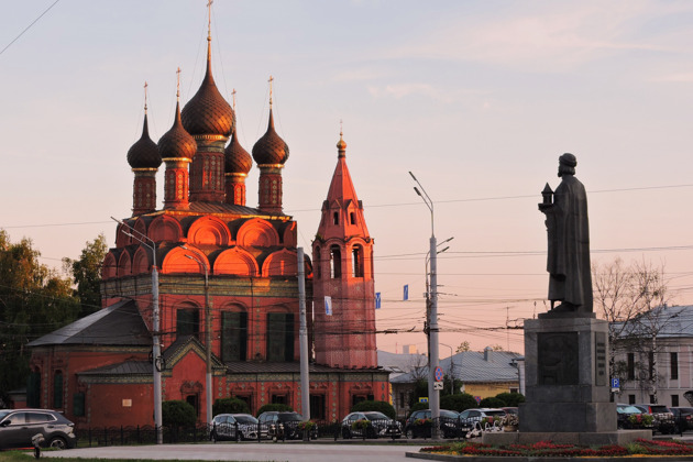 Огни вечернего Ярославля: прогулка по городу в сумерках