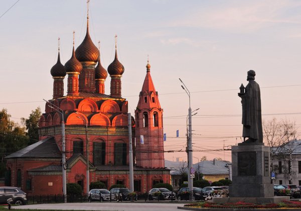 Огни небольшого города: вечерняя экскурсия по Ярославлю