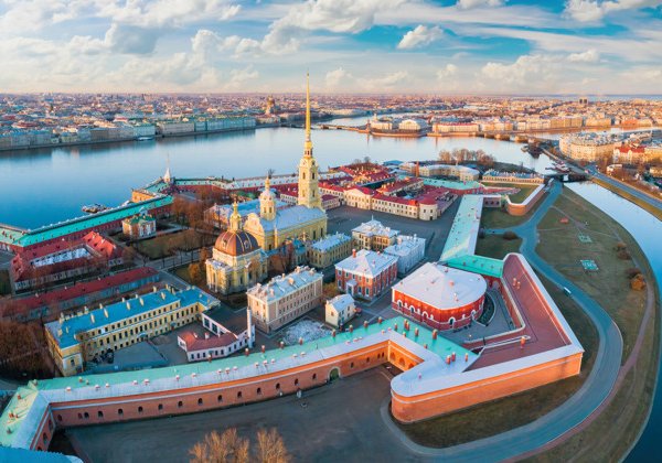 Петропавловская крепость: цитадель, тюрьма, усыпальница в мини-группе