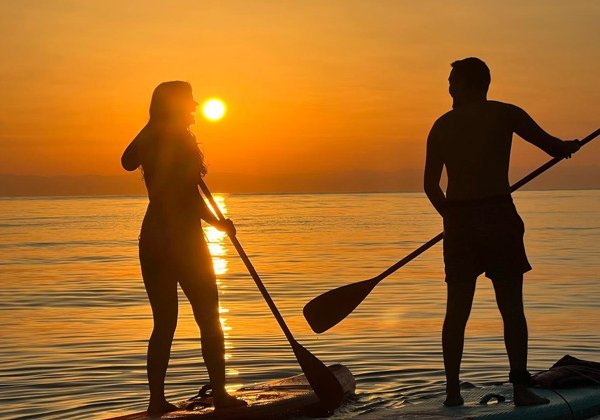 Сап-прогулка в бухте Лунный Свет в мини-группе: море, пещеры и природа