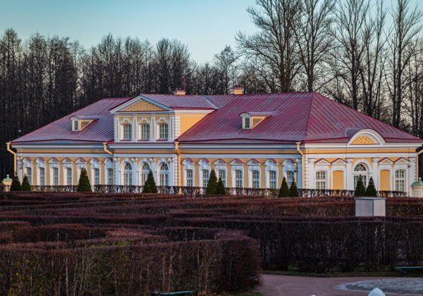 Ораниенбаум — история дворцов и владельцев  - фото 1