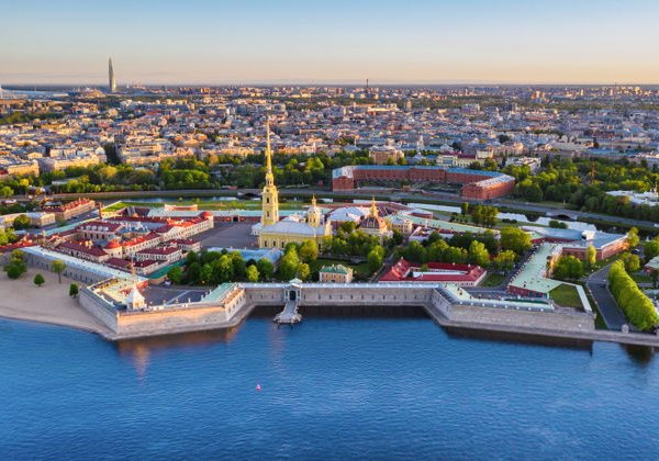 Прогулка по Неве и Финскому заливу на современном электросудне с рестораном - фото 4