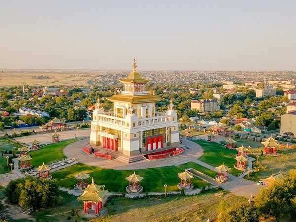 Познать Элисту пятью органами чувств