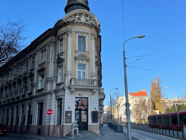 Скрытые сокровища столицы Словакии на классической обзорной экскурсии - фото 3