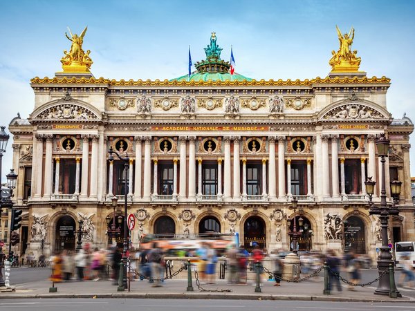 Опера Гарнье в квартале огней - фото 1