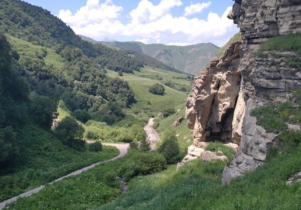 Озеро Гижгит и горный калейдоскоп: катание на пакрафте - фото 3