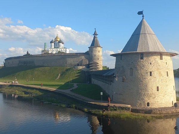 Экскурсия по Псковскому Крому в мини-группе - фото 3