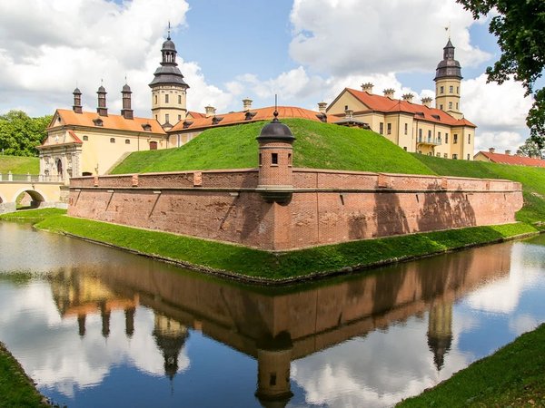 Замки Мир и Несвиж — групповая экскурсия из Минска - фото 4