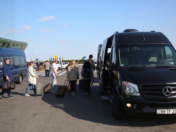 Трансфер-экскурсия из аэропорта в Баку или обратно