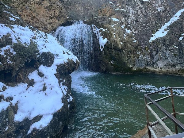 3 в 1 из Кисловодска: гора Кольцо + Медовые водопады + термальные источники - фото 1