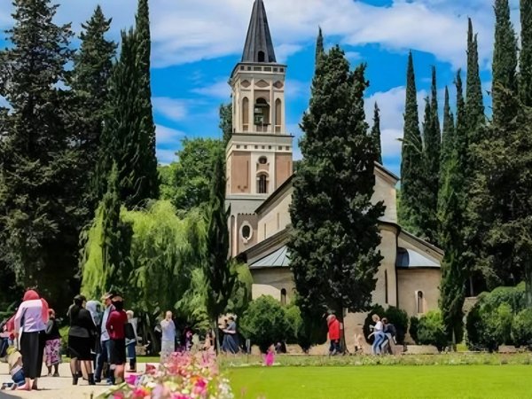 Из Тбилиси в Кахетию — в объятиях родины вина с посещением  «Летописи Грузии» - фото 2