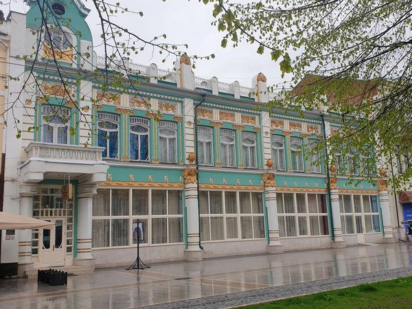 По проспекту Мира и дальше: история и культура Владикавказа - фото 3
