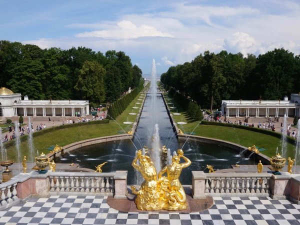 Большой дворец Петергофа без очереди (всё включено) - фото 1