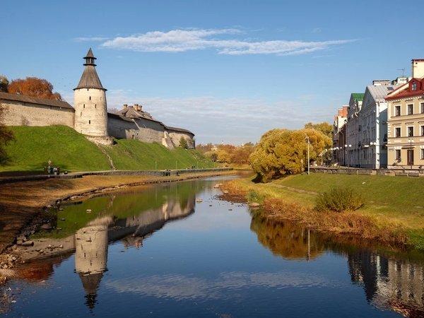 Обзорная пешеходная экскурсия по Кремлю и центру Пскова - фото 1