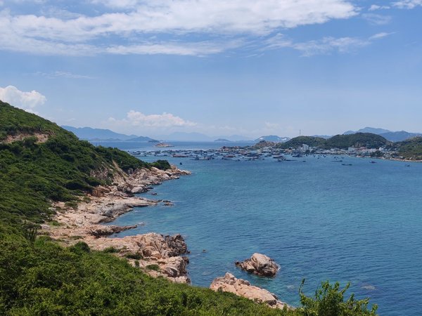 Из Камрани — в Фанранг: храм из кораллов, виноградники и дюны - фото 3