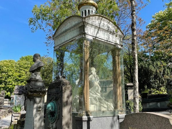 Кладбище Пер-Лашез — пантеон душ (в мини-группе) - фото 4
