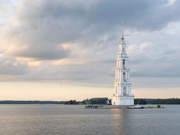 «Русская Атлантида»: водная прогулка по Волге