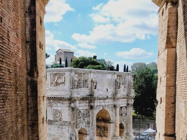 История Вечного города: Колизей и Римский форум - фото 2