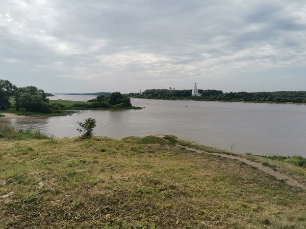 На парусно-моторной яхте по Волхову и Ильмень-озеру - фото 4