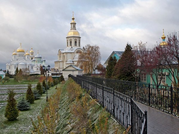 Дивеево и его святыни - фото 1