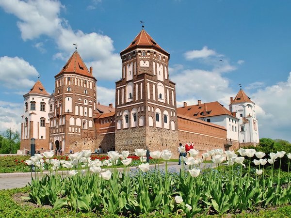Из Минска — к замкам в Мир и Несвиж (всё включено) - фото 1