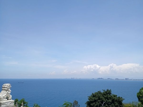 Духовные символы Дананга: Мраморные горы и Леди Будда - фото 3