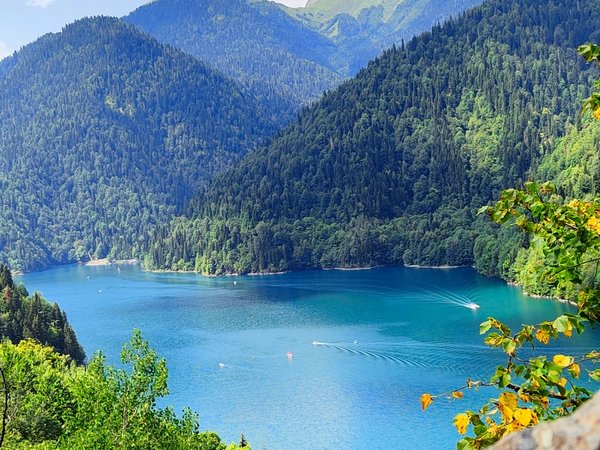 Поездка на джипе из Нового Афона — к озеру Рица и Гегскому водопаду - фото 2