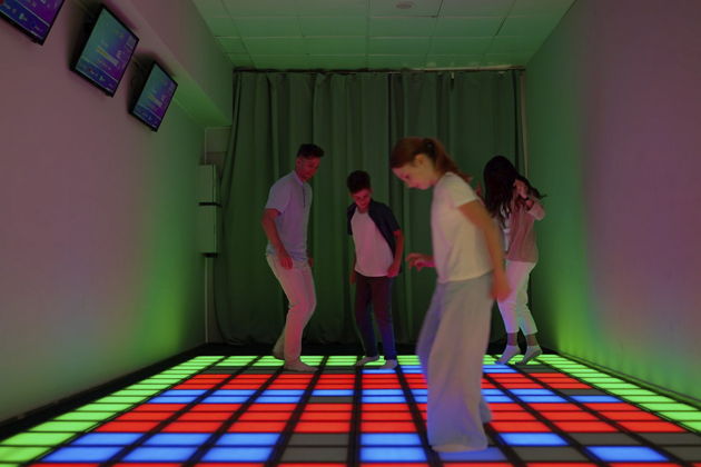 Фото экскурсии - Погрузись в мир игр на интерактивном полу в «Пиксель Руме» - 5