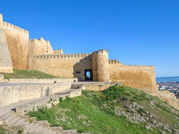 Дербент во всей красе и экраноплан «Лунь» — из Махачкалы и Каспийска - фото 1
