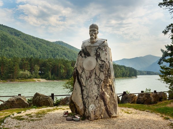 «Бирюзовая Катунь»: водопад, пещеры и горная пасека - фото 2