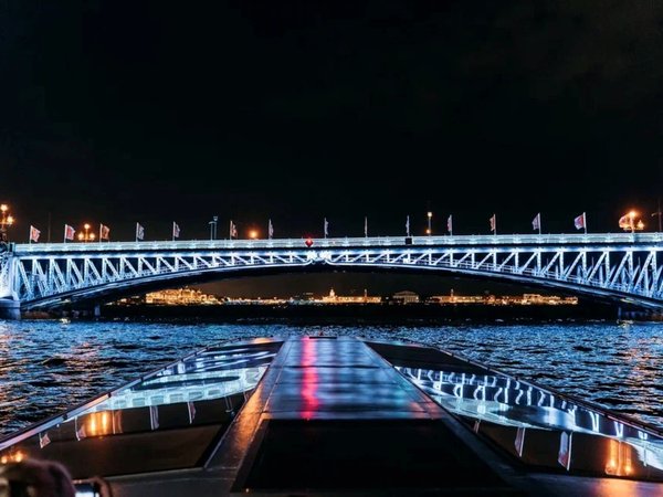 Ночной Петербург: к разводным мостам через центр города - фото 2