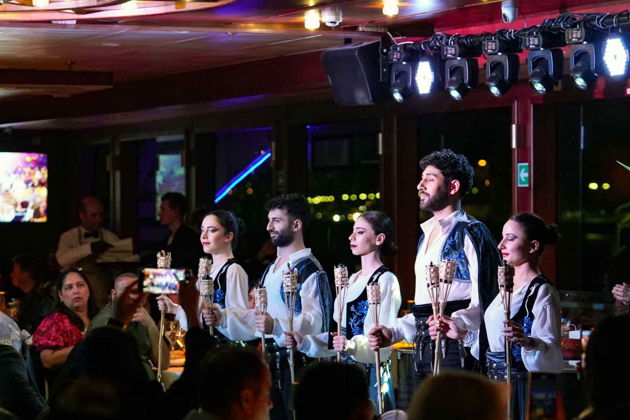 Фото экскурсии - Круиз по Босфору на теплоходе с турецкой ночью и шоу-программой - 14