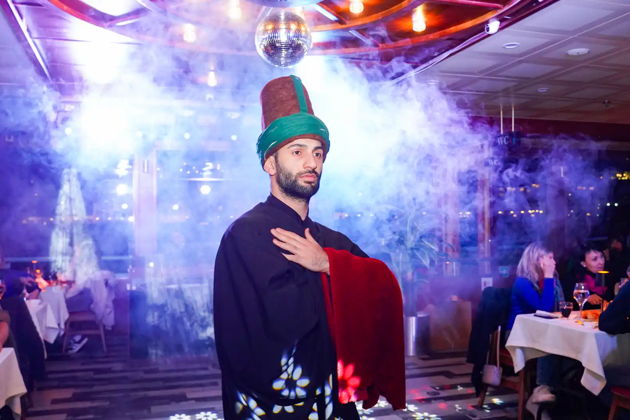 Фото экскурсии - Круиз по Босфору на теплоходе с турецкой ночью и шоу-программой - 8