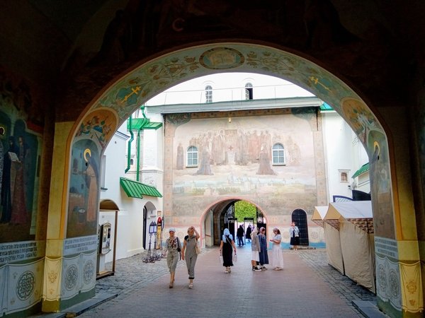 Вселенная Лавры: от каменных стен до звонницы (билеты включены) - фото 3