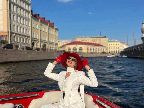 На катере Ferrari — прогулка по рекам и каналам Петербурга + акватория Невы - фото 2