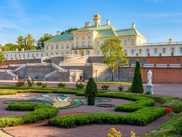 Ораниенбаум: в гостях у знати с посещением двух дворцов - фото 1